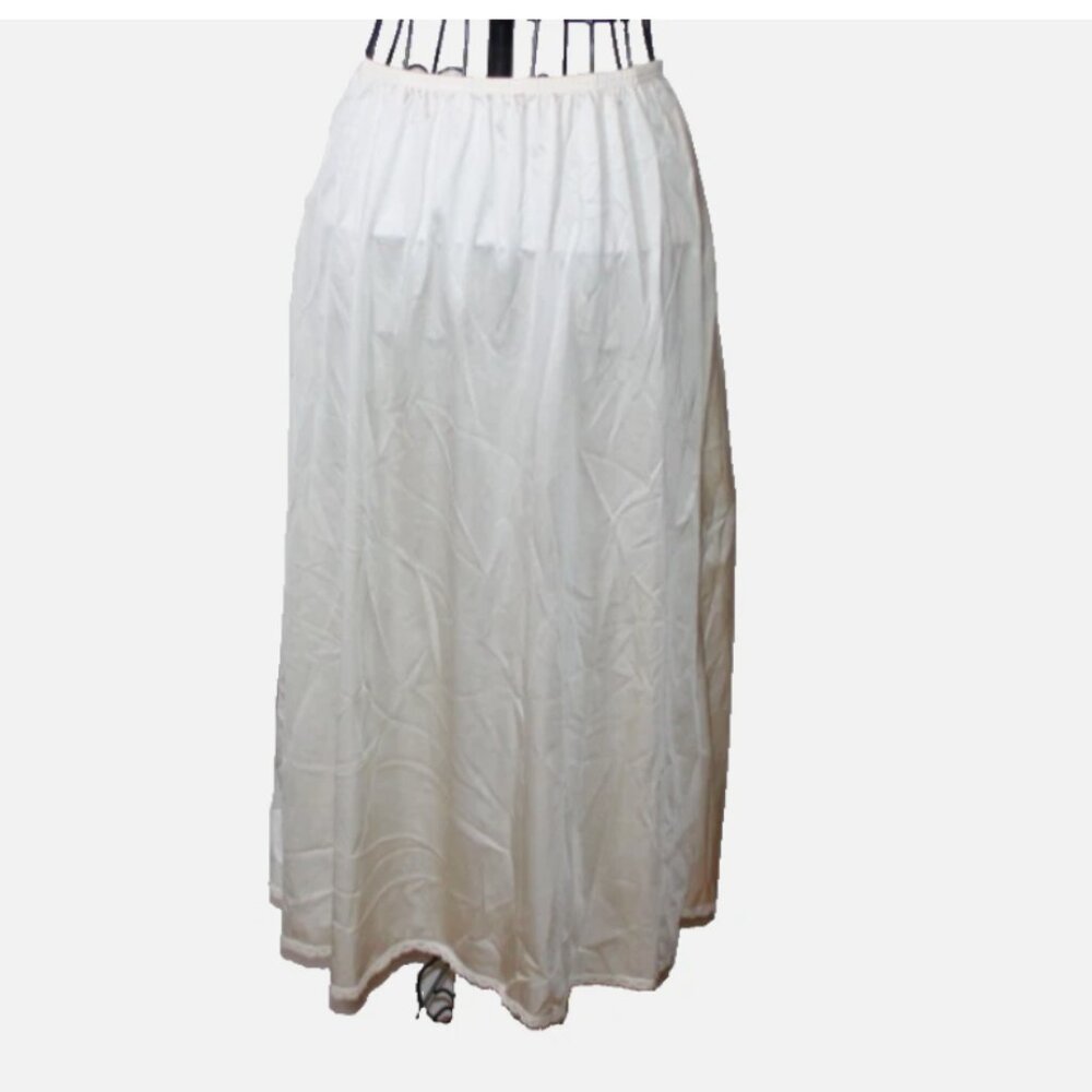 Vanity Fair Off White Nylon Antron Half Slip M Vintage Script Lettering 28"